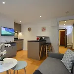 Paquier Hyper Centre Old Town Апартаменты